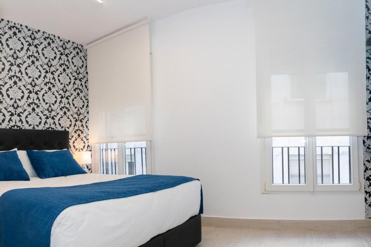Hostal Boutique I Host You มาดริด ภายนอก รูปภาพ