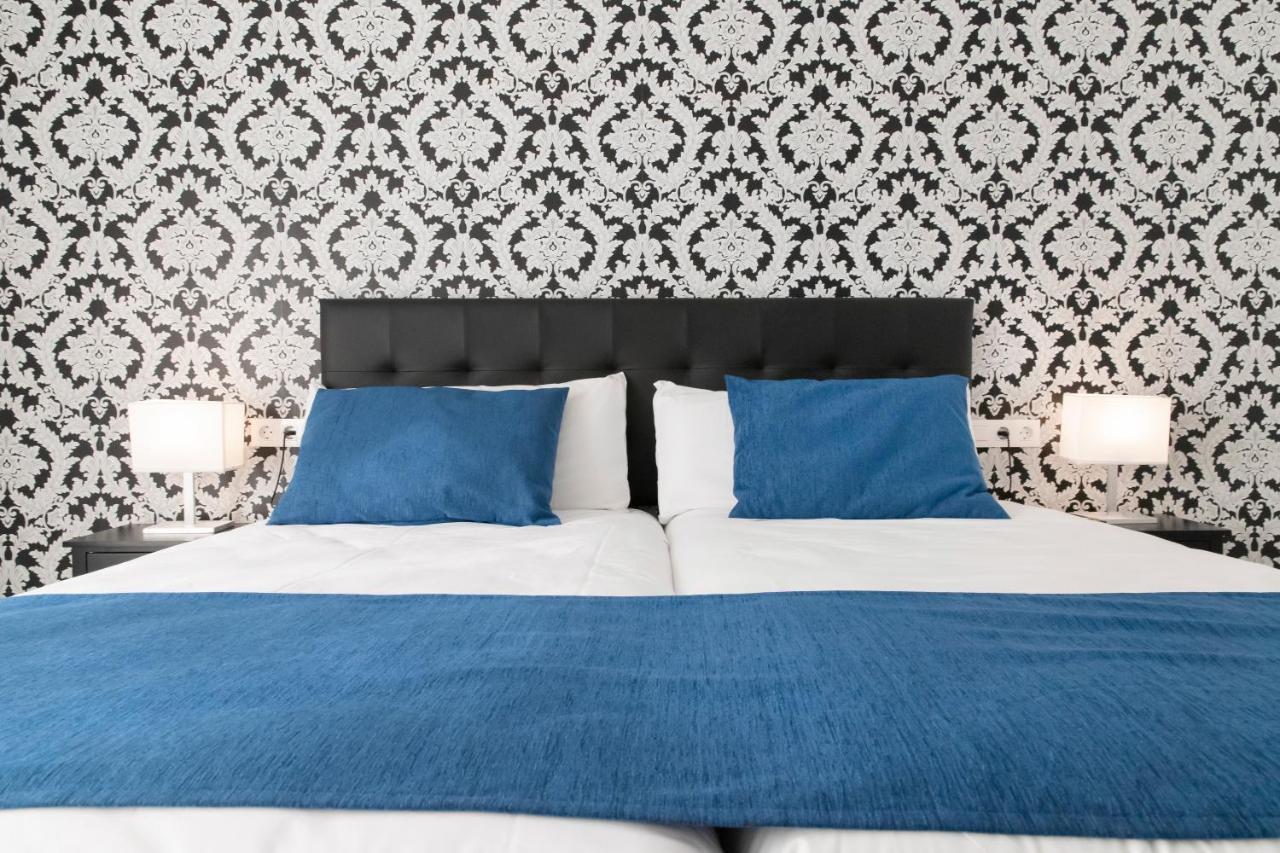 Hostal Boutique I Host You มาดริด ภายนอก รูปภาพ